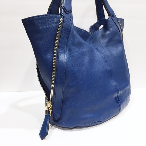 ❤️SOLD❤️Givenchy Blue Lambskin Leather Tinhan Hobo Bag - Picture 5 of 13